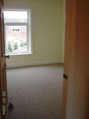  Image of 3 bedroom Terraced house to rent in Baggholme Road Lincoln LN2 at Baggholme Road  Lincoln, LN2 5BQ