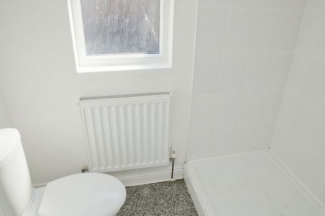  Image of 4 bedroom Terraced house for sale in Baggholme Road Lincoln LN2 at Baggholme Road  Lincoln, LN2 5BQ