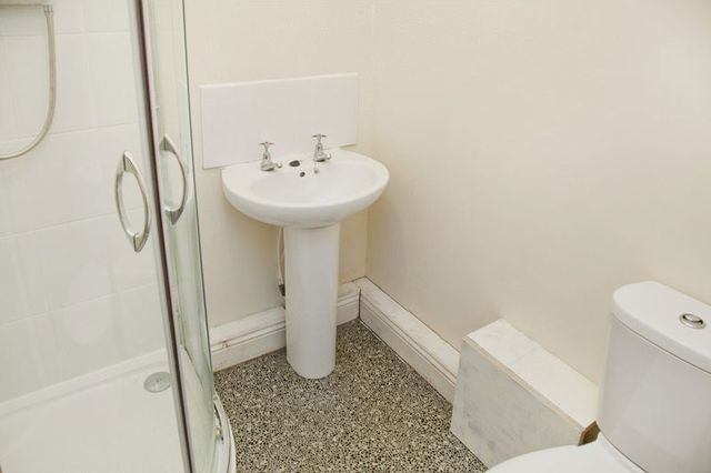  Image of 4 bedroom Terraced house for sale in Baggholme Road Lincoln LN2 at Baggholme Road  Lincoln, LN2 5BQ
