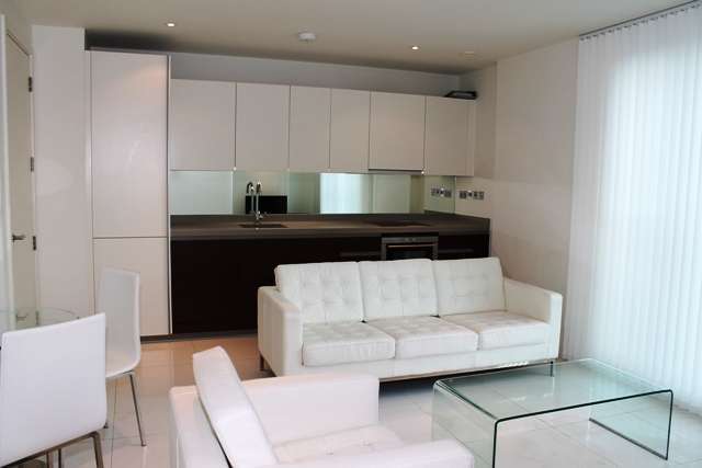  Image of 2 bedroom Flat to rent in Baltimore Wharf London E14 at North Boulevard  Canary Wharf, E14 9EQ