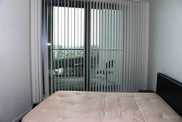  Image of 2 bedroom Flat to rent in Baltimore Wharf London E14 at North Boulevard  Canary Wharf, E14 9EQ