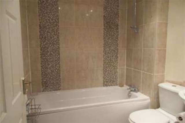  Image of 6 bedroom Terraced house to rent in Barrett Street Edgbaston Birmingham B66 at Smethwick, B66 4SE