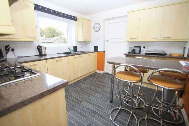  Image of 2 bedroom Flat for sale in Bays Road Pennington Lymington SO41 at Bays Road Pennington Lymington, SO41 8HN
