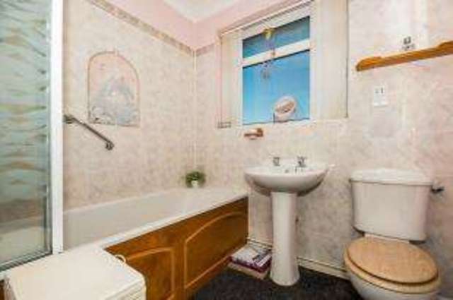  Image of 2 bedroom Bungalow for sale in Bede Crescent Benington Boston PE22 at Benington Boston Benington, PE22 0DZ