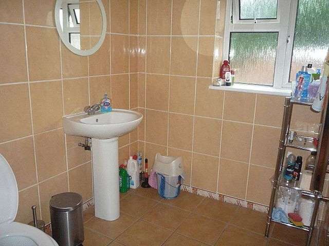  Image of 4 bedroom Semi-Detached house for sale in Imperial Road Feltham TW14 at Imperial Road  BEDFONT, TW14 8AE