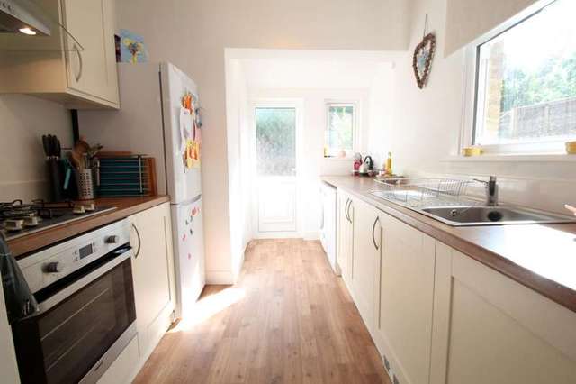  Image of 2 bedroom Cottage to rent in Beresford Road New Malden KT3 at New Malden, KT3 3RQ