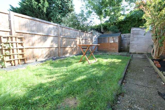  Image of 2 bedroom Cottage to rent in Beresford Road New Malden KT3 at New Malden, KT3 3RQ
