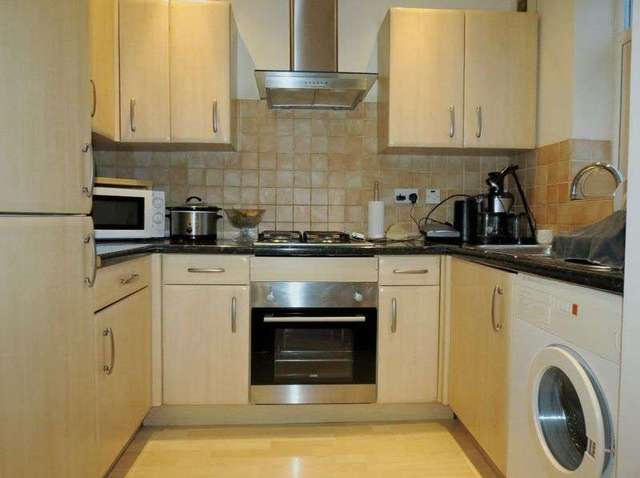  Image of 3 bedroom Flat for sale in Beresford Road Southbourne Bournemouth BH6 at Beresford Road Southbourne Bournemouth, BH6 5AA