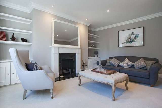  Image of 5 bedroom Detached house for sale in Berkshire Road Henley-on-Thames RG9 at Henley-On-Thames, RG9 1NA
