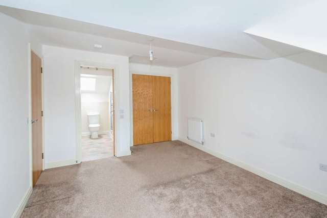  Image of 3 bedroom Town House for sale in Bicester Road Aylesbury HP18 at Bicester Road  Aylesbury, HP19 8FR