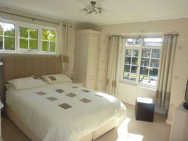  Image of 4 bedroom Detached house for sale in Bishopsteignton Shoeburyness Southend-on-Sea SS3 at Bishopsteignton Shoeburyness Southend-On-Sea, SS3 8AD