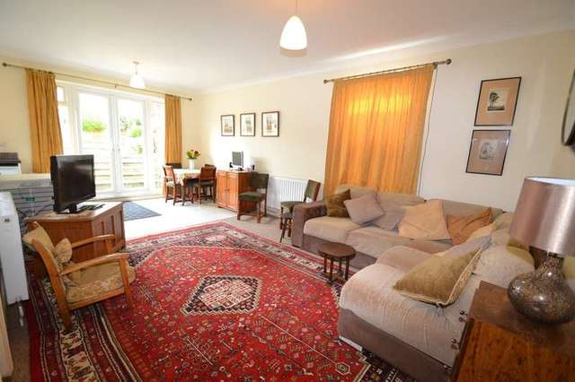  Image of 3 bedroom Detached house for sale in Weavills Road Fair Oak Eastleigh SO50 at Bishopstoke Eastleigh, SO50 8HQ