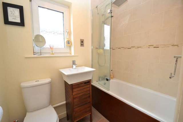  Image of 3 bedroom Detached house for sale in Weavills Road Fair Oak Eastleigh SO50 at Bishopstoke Eastleigh, SO50 8HQ