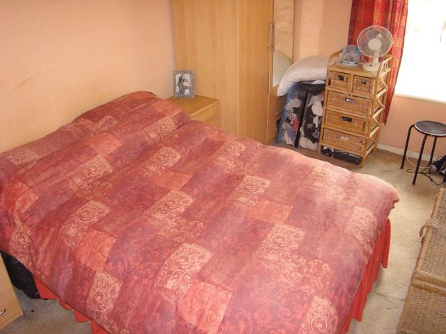  Image of 3 bedroom Terraced house for sale in Cherington Close Worcester WR4 at Cherington Close  Worcester, WR4 9XE