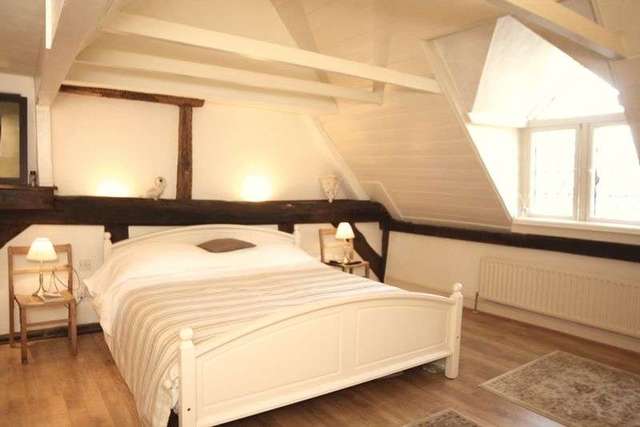  Image of 3 bedroom Semi-Detached house for sale in Hextalls Lane Bletchingley Redhill RH1 at Hextalls Lane  Bletchingley, RH1 4QT