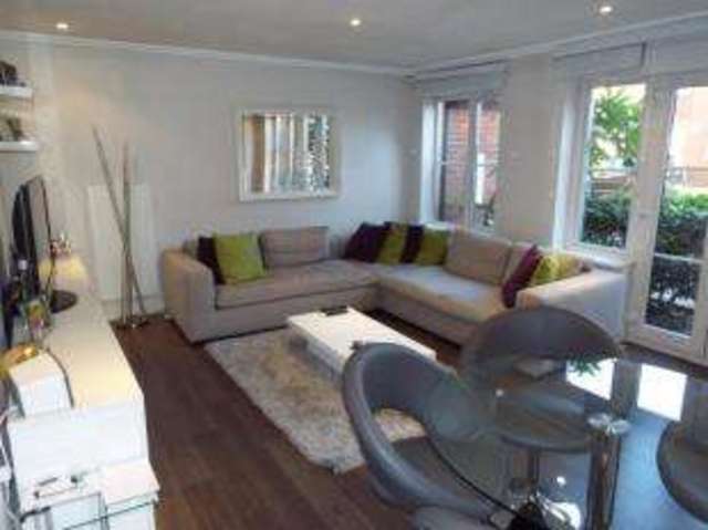  Image of 1 bedroom Flat for sale in Bloomsbury Close London NW7 at London  Mill Hill, NW7 2DT