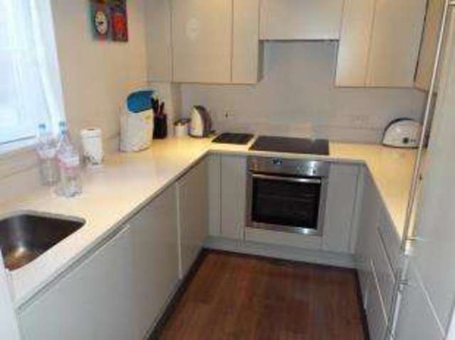  Image of 1 bedroom Flat for sale in Bloomsbury Close London NW7 at London  Mill Hill, NW7 2DT