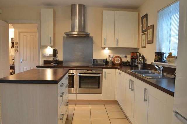  Image of 4 bedroom Detached house for sale in Bobbin Lane Lincoln LN2 at Bobbin Lane Carlton Boulevard Lincoln, LN2 4ZB