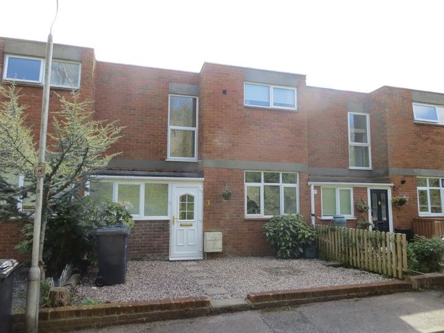  Image of 2 bedroom Terraced house to rent in Trees Road Bourne End SL8 at Trees Road  Bourne End, SL8 5HF