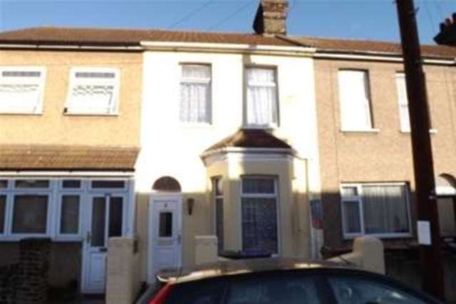  Image of 3 bedroom Terraced house to rent in Bradbourne Road Grays RM17 at Grays, RM17 6RH