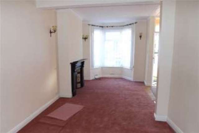  Image of 3 bedroom Terraced house to rent in Bradbourne Road Grays RM17 at Grays, RM17 6RH