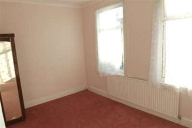  Image of 3 bedroom Terraced house to rent in Bradbourne Road Grays RM17 at Grays, RM17 6RH