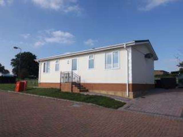  Image of 2 bedroom Bungalow for sale in Theddingworth Road Lubenham Market Harborough LE16 at Theddingworth Road Lubenham Marston Trussell, LE16 9TP
