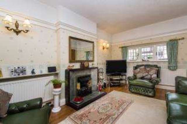  Image of 3 bedroom Detached house for sale in Briar Gate Long Eaton Nottingham NG10 at Long Eaton Nottingham Long Eaton, NG10 4BL