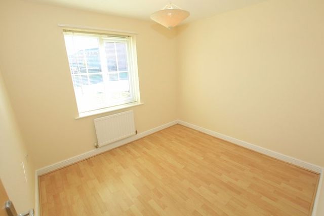 Image of 2 bedroom Flat to rent in Briarswood Biddulph Stoke-on-Trent ST8 at Briarswood  Biddulph, ST8 6BW