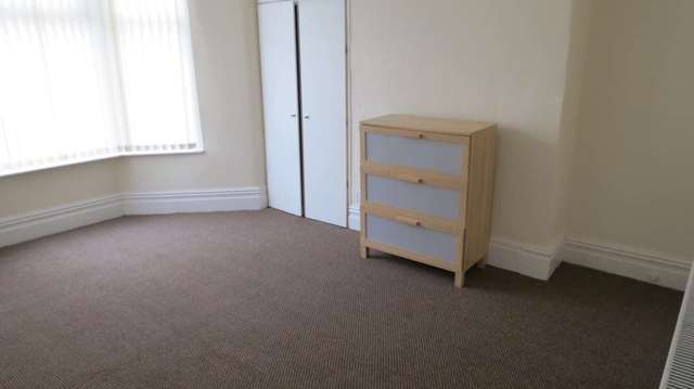  Image of Studio flat to rent in Brighton Avenue Blackpool FY4 at Brighton Avenue  Blackpool, FY4 1HL