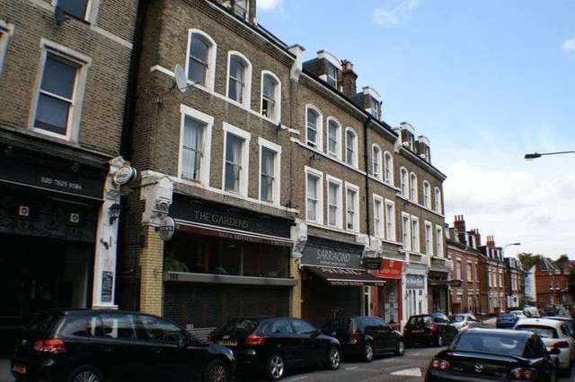  Image of 2 bedroom Flat to rent in Broadhurst Gardens London NW6 at Broadhurst Gardens South Hampstead London, NW6 3AY