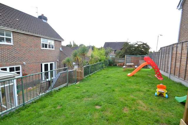  Image of 4 bedroom Detached house for sale in Cowslip Road Broadstone BH18 at Broadstone, BH18 9QZ