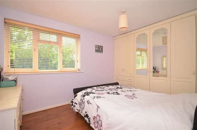  Image of 3 bedroom Detached house for sale in Brockhurst Close Horsham RH12 at Horsham West Sussex Horsham, RH12 1UY