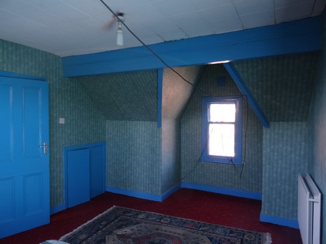  Image of 4 bedroom Semi-Detached house for sale in Brookfield Avenue Leeds LS8 at Brookfield Avenue  Leeds, LS8 4HY