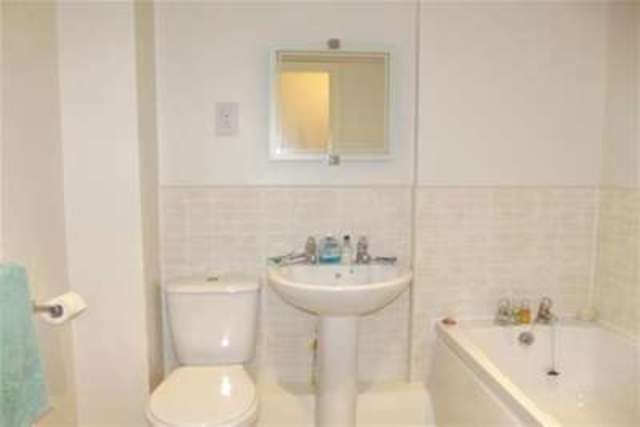  Image of 2 bedroom Flat to rent in Burberry Avenue Hucknall Nottingham NG15 at Nottingham, NG15 7EZ