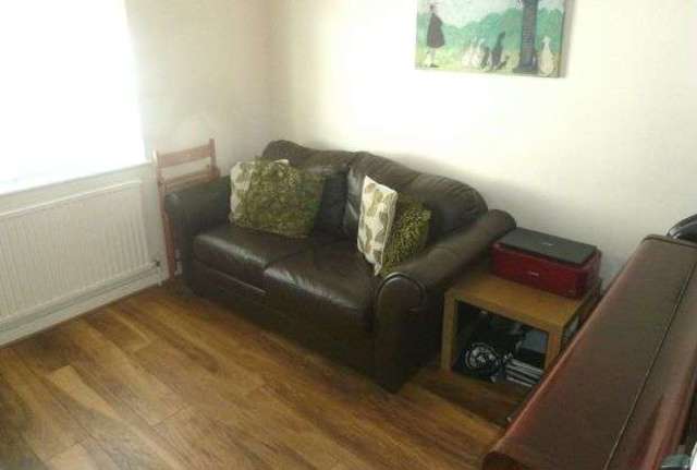  Image of 3 bedroom Detached house for sale in Royston Way Burnham Slough SL1 at Burnham  Slough, SL1 6ES
