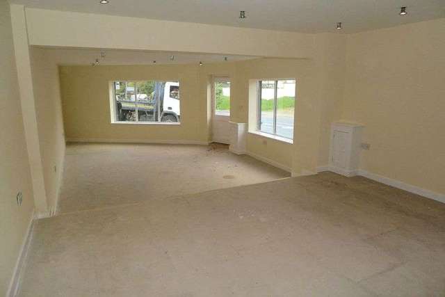  Image of 2 bedroom Property for sale in Bury Road Bolton BL2 at Bury Road Tonge Fold Tonge Fold, BL2 6AY