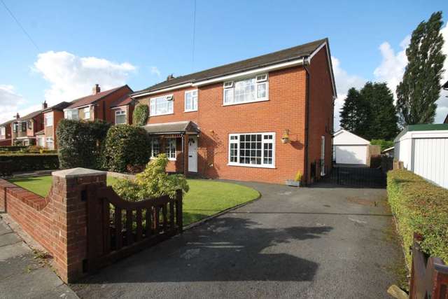  Image of 4 bedroom Detached house for sale in Butterfield Road Over Hulton Bolton BL5 at Butterfield Rd  Bolton, BL5 1DU