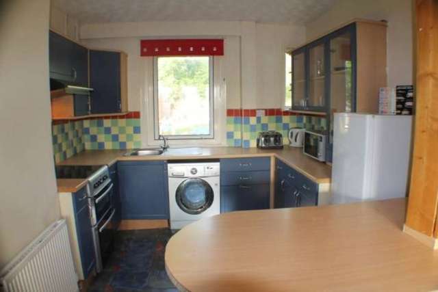  Image of 3 bedroom Flat for sale in Calderpark Street Lochwinnoch PA12 at Calder Park Street  Lochwinnoch, PA12 4AX
