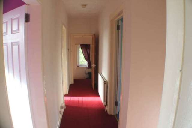  Image of 3 bedroom Flat for sale in Calderpark Street Lochwinnoch PA12 at Calder Park Street  Lochwinnoch, PA12 4AX