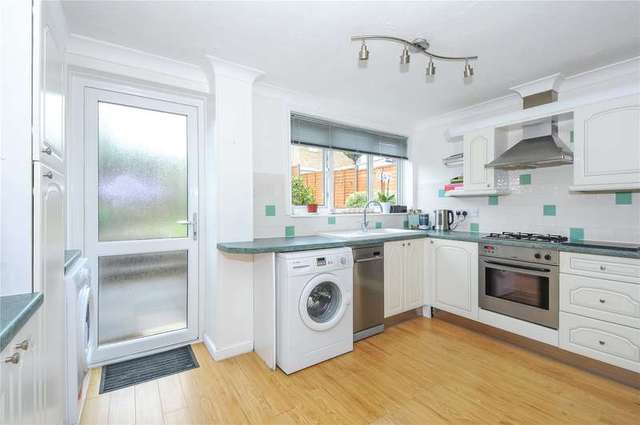  Image of 3 bedroom Terraced house for sale in Calfridus Way Bracknell RG12 at Bracknell Easthampstead, RG12 9ER