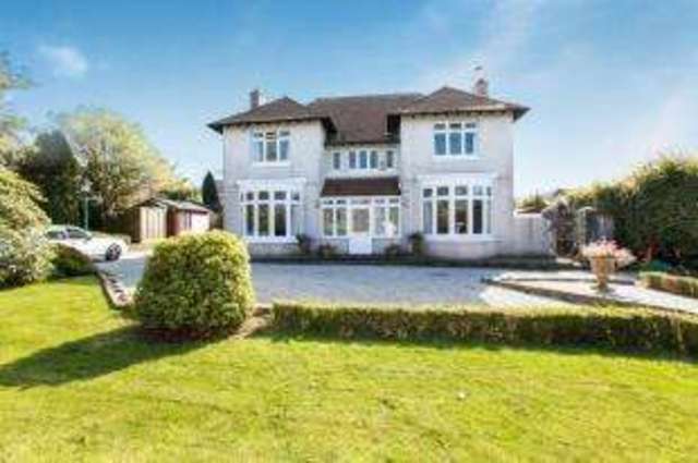  Image of 4 bedroom Detached house for sale in Saltash Road Callington PL17 at Callington Cornwall Callington, PL17 7EG