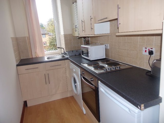  Image of 1 bedroom Flat to rent in Canal Street Paisley PA1 at Paisley Renfrewshire Renfrewshire, PA1 2HQ