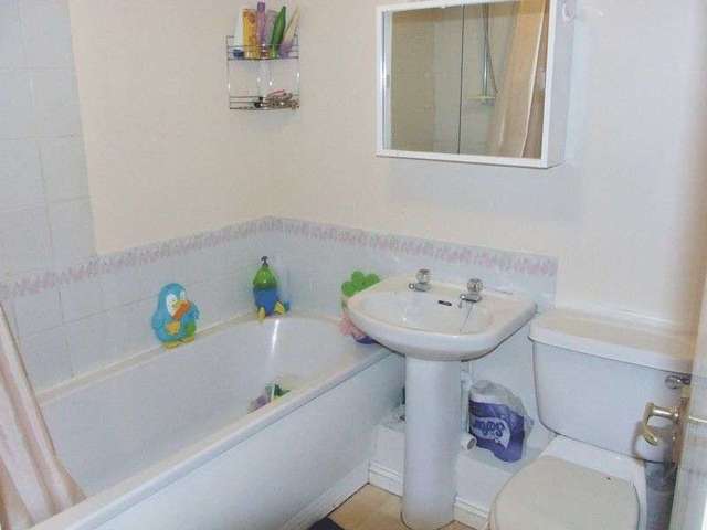  Image of 2 bedroom Flat for sale in Canons Close Reigate RH2 at Canons Close  REIGATE, RH2 9RR