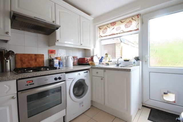  Image of 3 bedroom Detached house for sale in Canon