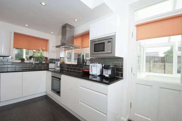  Image of 3 bedroom Semi-Detached house to rent in Carlton Road Walton-on-Thames KT12 at Carlton Road  Walton-On-Thames, KT12 2DG