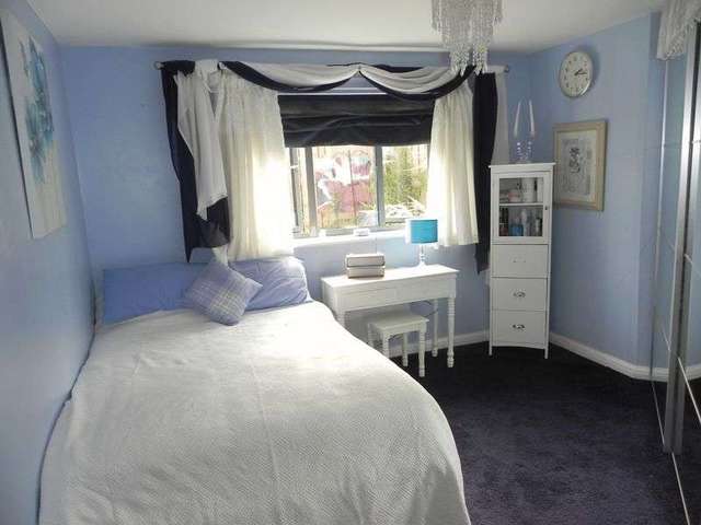  Image of 2 bedroom Flat to rent in Castle Road Kidderminster DY11 at Castle Road  Kidderminster, DY11 6DX