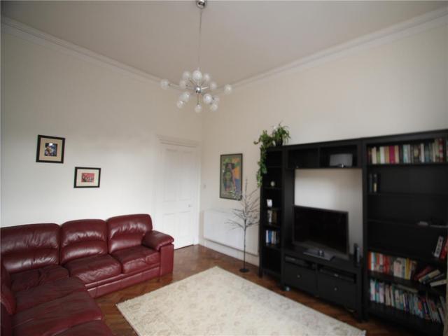  Image of 3 bedroom Flat to rent in Castle Terrace Edinburgh EH1 at Old Town Edinburgh Edinburgh, EH1 2EL