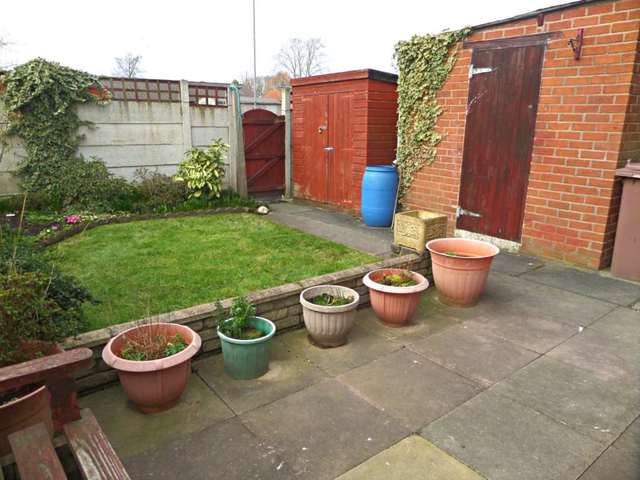  Image of 3 bedroom Semi-Detached house to rent in Caunce Avenue Newton-Le-Willows WA12 at Caunce Avenue  Newton Le Willows, WA12 8QU