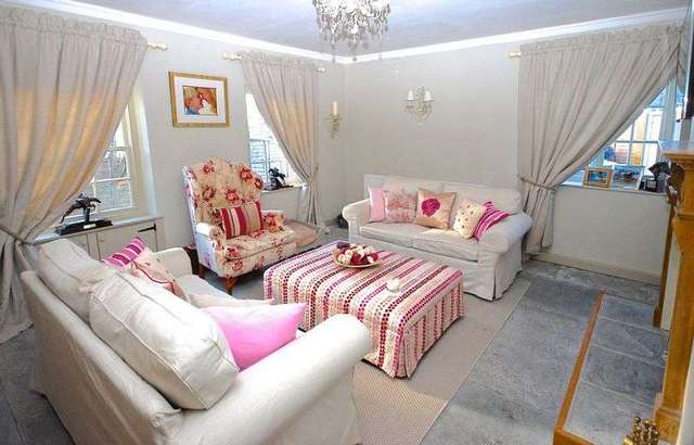  Image of 3 bedroom Detached house for sale in Station Road Castle Cary BA7 at Station Road Castle Cary Castle Cary, BA7 7BX